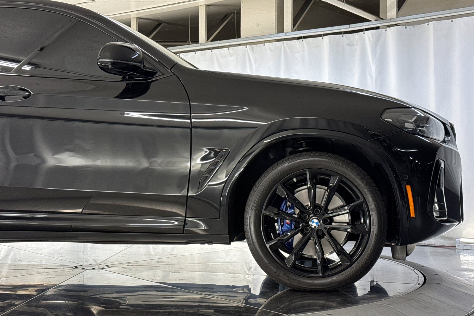 Certified 2025 BMW X4 M40i w/ Premium Package AWD/4WD image 21