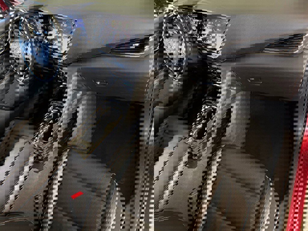 Used 2023 Buick Envision Essence image 23