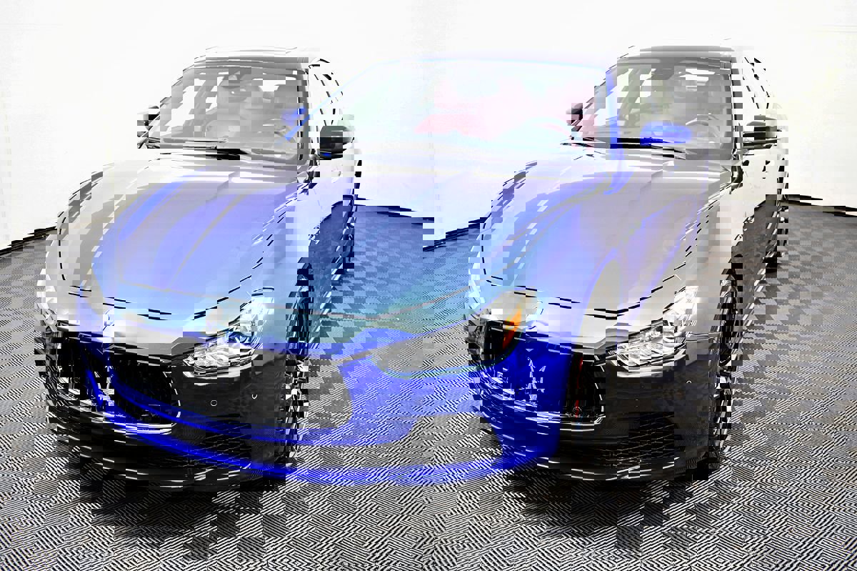 Used 2017 Maserati Ghibli S image 3