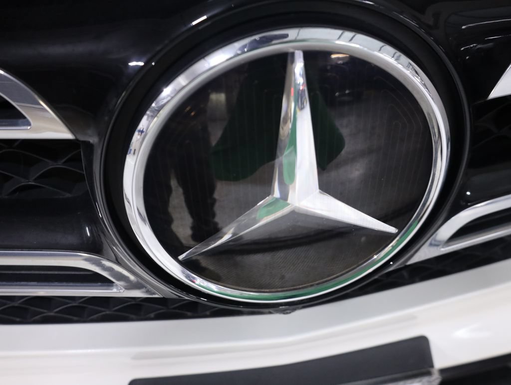 Used 2023 Mercedes-Benz GLS 450 4MATIC w/ AMG Line Exterior image 95