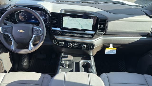 New 2026 Chevrolet Silverado 1500 LTZ w/ LTZ Premium Package AWD/4WD image 9