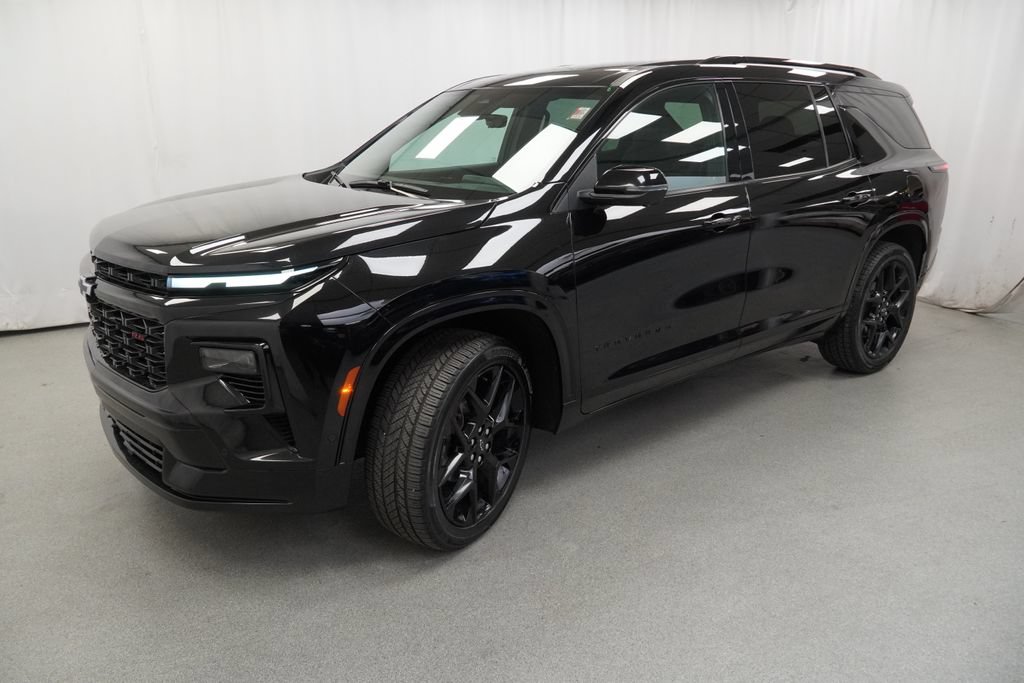 Used 2024 Chevrolet Traverse RS w/ LPO, Floor Liner Package AWD/4WD image 3