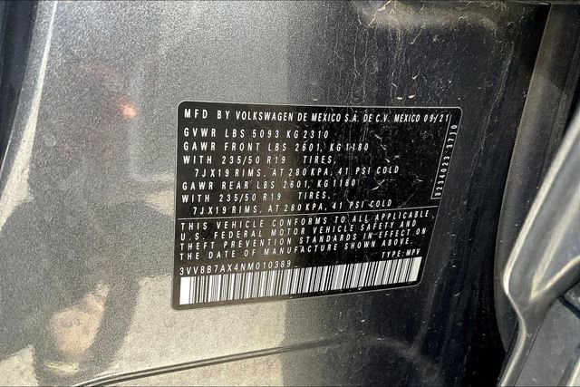 Used 2022 Volkswagen Tiguan SE R-Line image 35