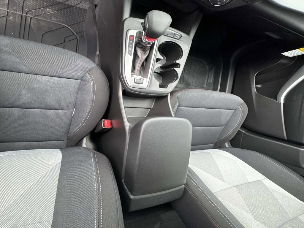 New 2026 Chevrolet Trax RS w/ Sunroof Package image 24