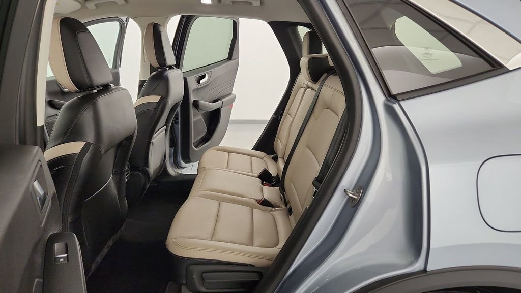 Used 2022 Ford Escape SEL image 30