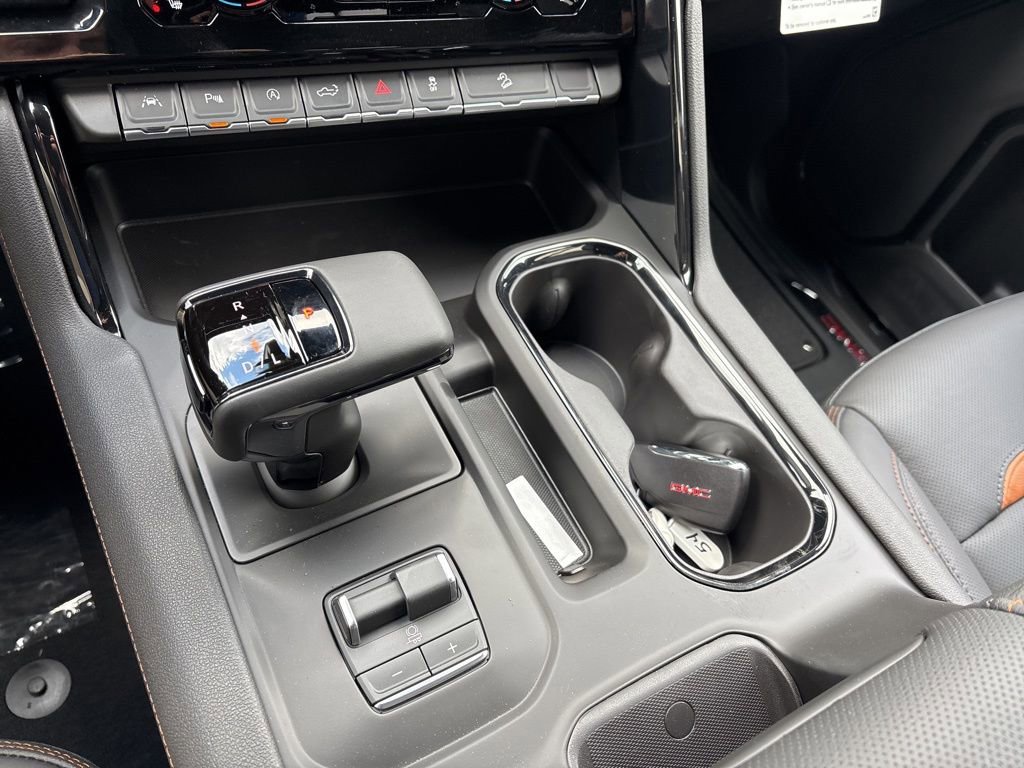 New 2026 GMC Sierra 1500 AT4 w/ AT4 Premium Package AWD/4WD image 22