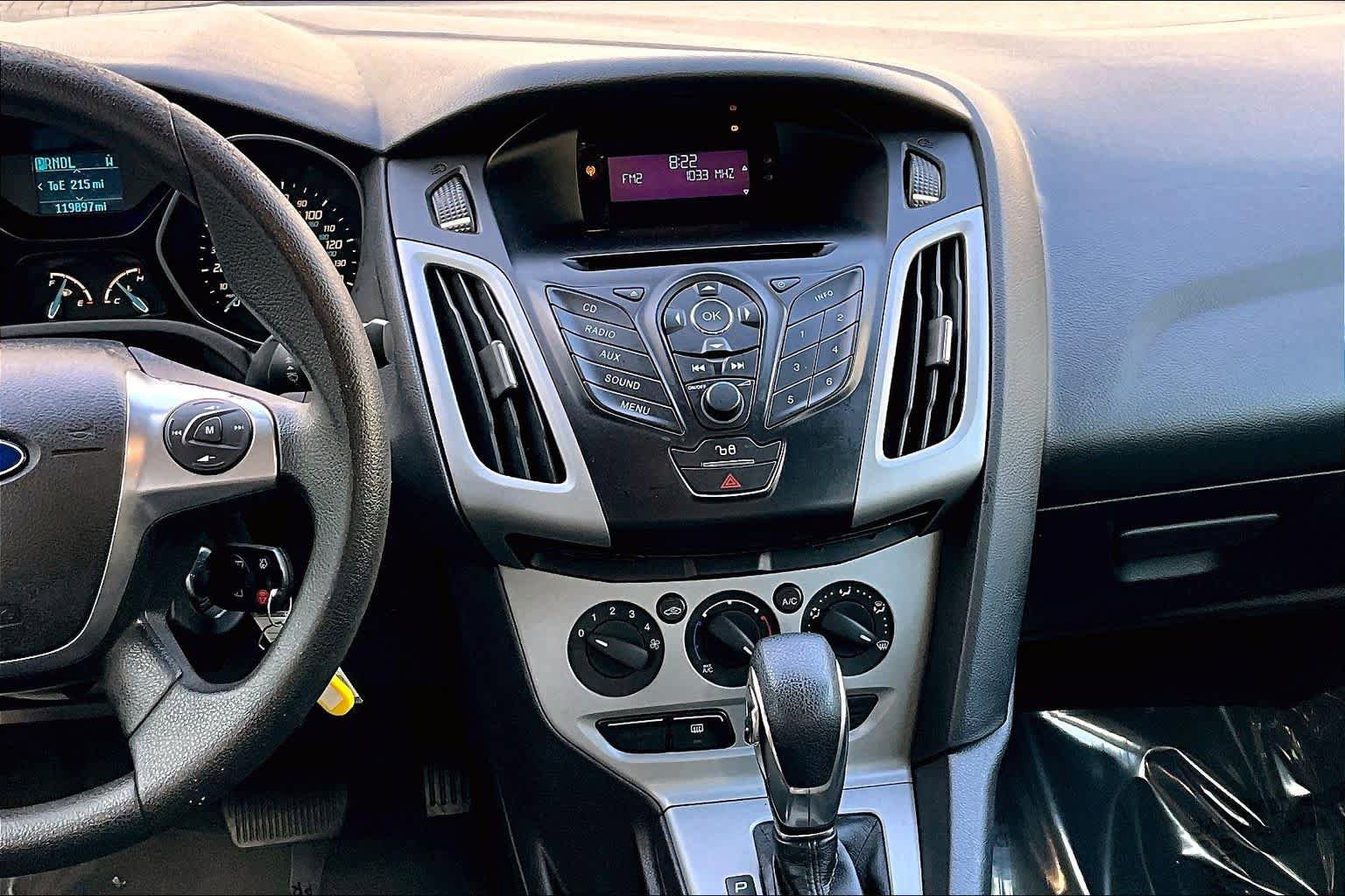 Used 2012 Ford Focus SE FWD image 7