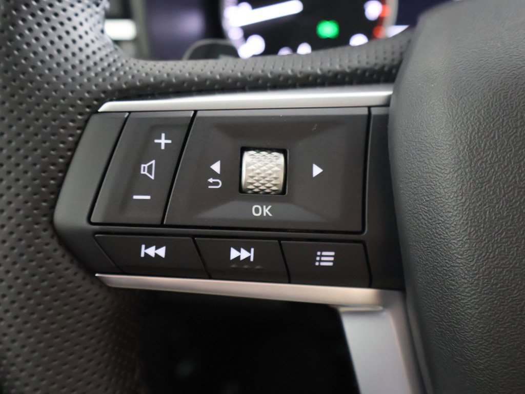 New 2025 Mitsubishi Outlander SE image 43