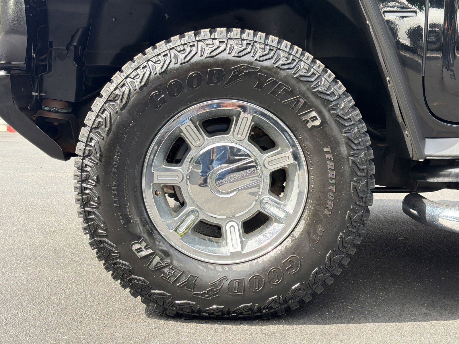 Used 2005 HUMMER H2 w/ Preferred Equipment Group image 13