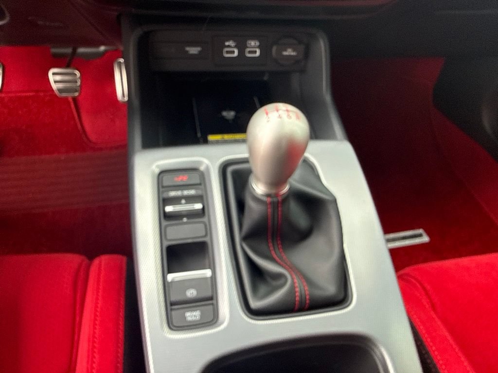 Used 2025 Honda Civic Type R image 13
