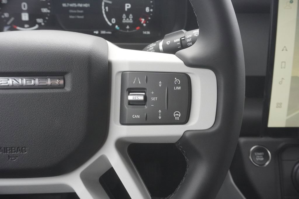 New 2026 Land Rover Defender 130 X-Dynamic SE image 13