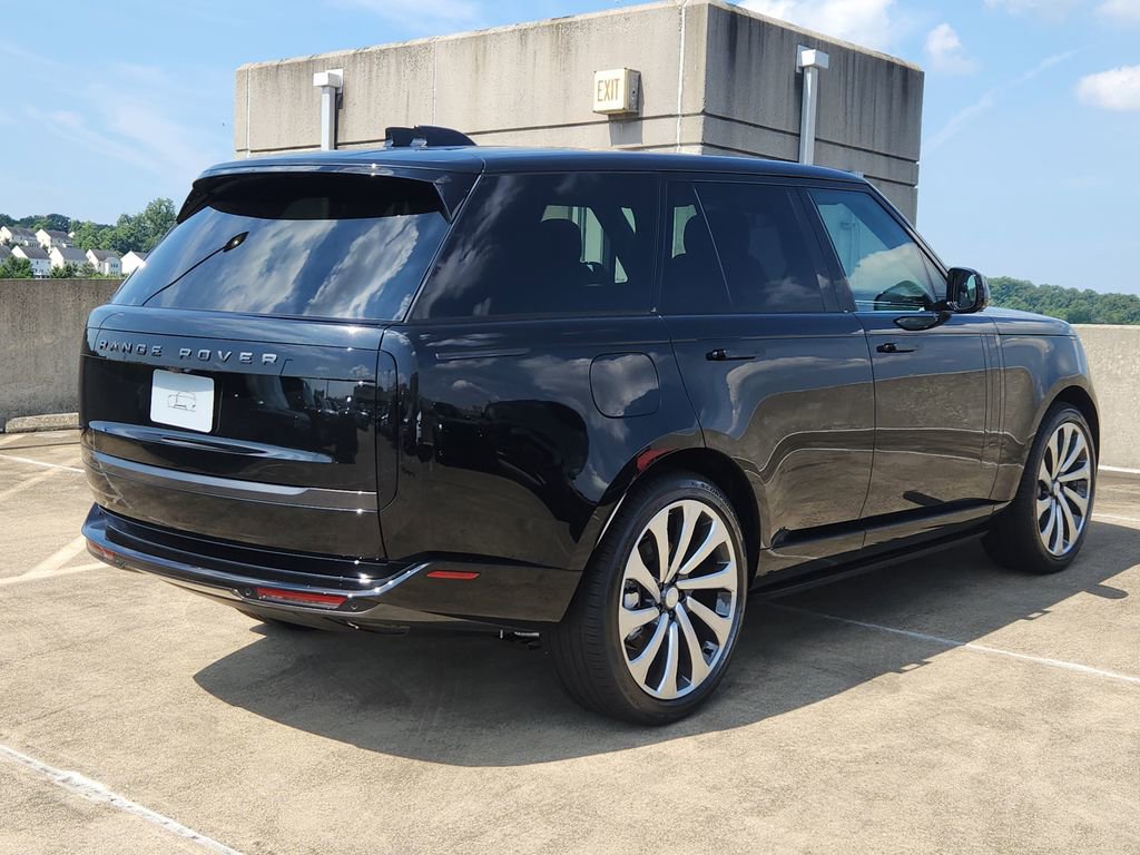 New 2025 Land Rover Range Rover SE video 2