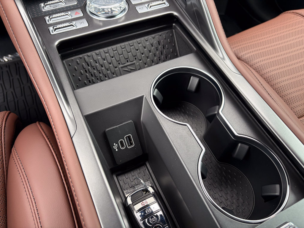 New 2026 Lincoln Nautilus Reserve AWD/4WD image 42