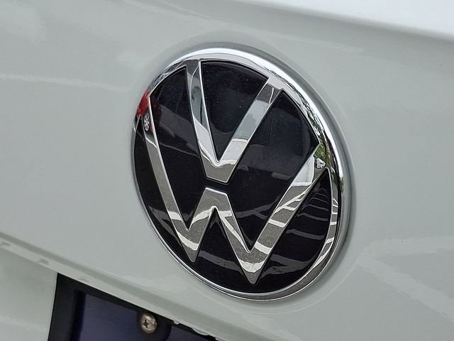 Used 2023 Volkswagen Taos SE w/ Panoramic Sunroof Package AWD/4WD image 30