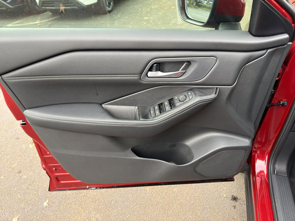 New 2026 Nissan Rogue SV image 15