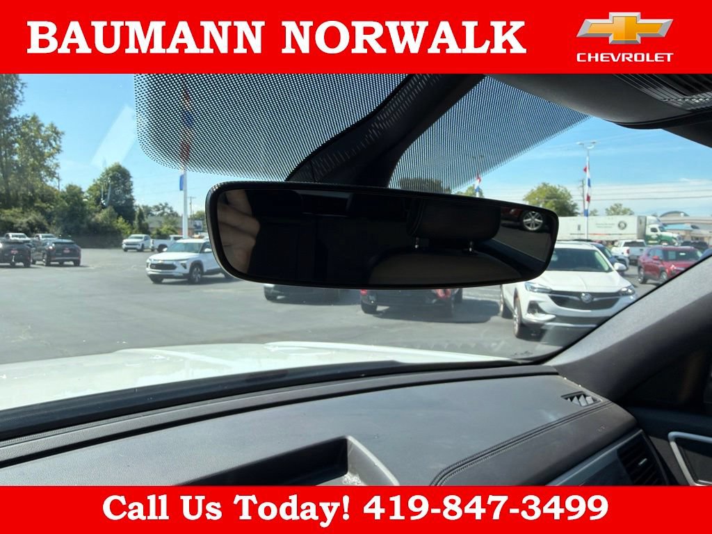 Used 2021 Volkswagen Atlas Cross Sport SE FWD image 27