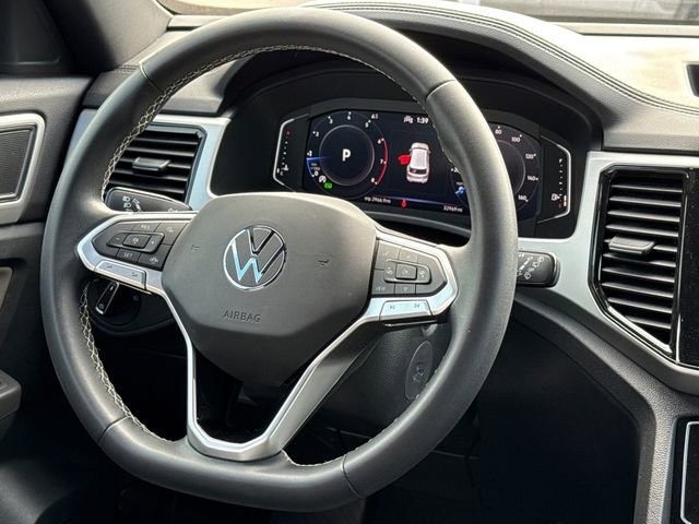 Used 2023 Volkswagen Atlas Cross Sport SE w/ Panoramic Sunroof Package FWD image 13
