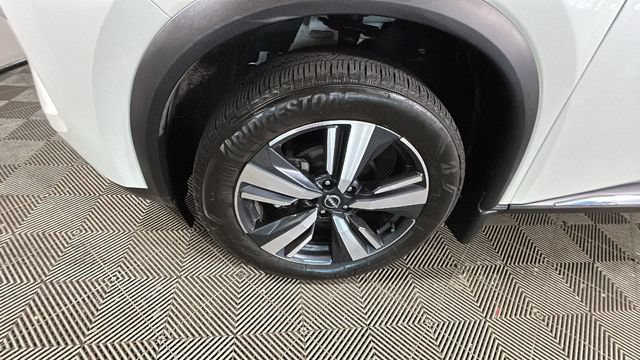 Used 2023 Nissan Rogue SL AWD/4WD image 9