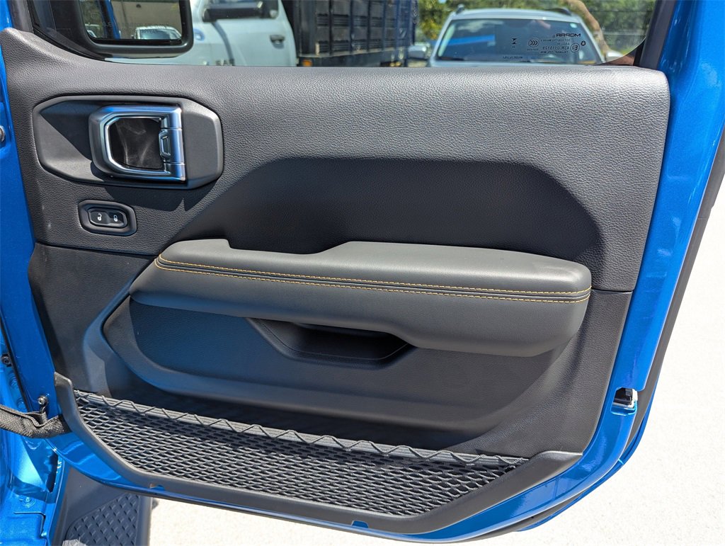 New 2025 Jeep Gladiator Sport image 34