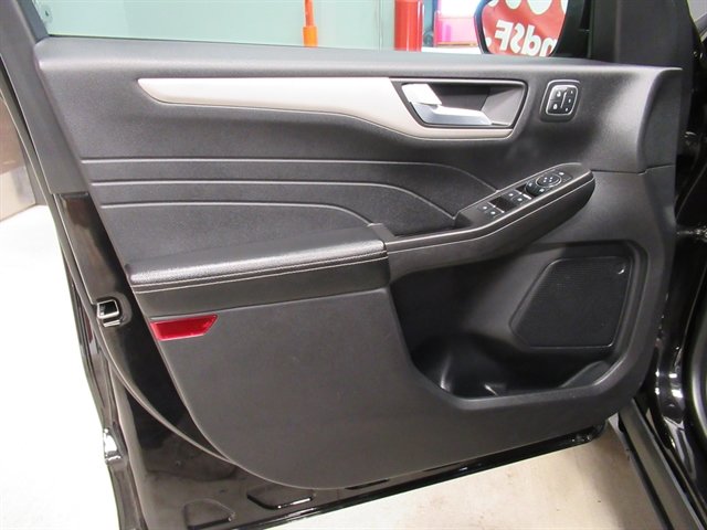 Used 2021 Ford Escape SEL w/ Technology Package image 14