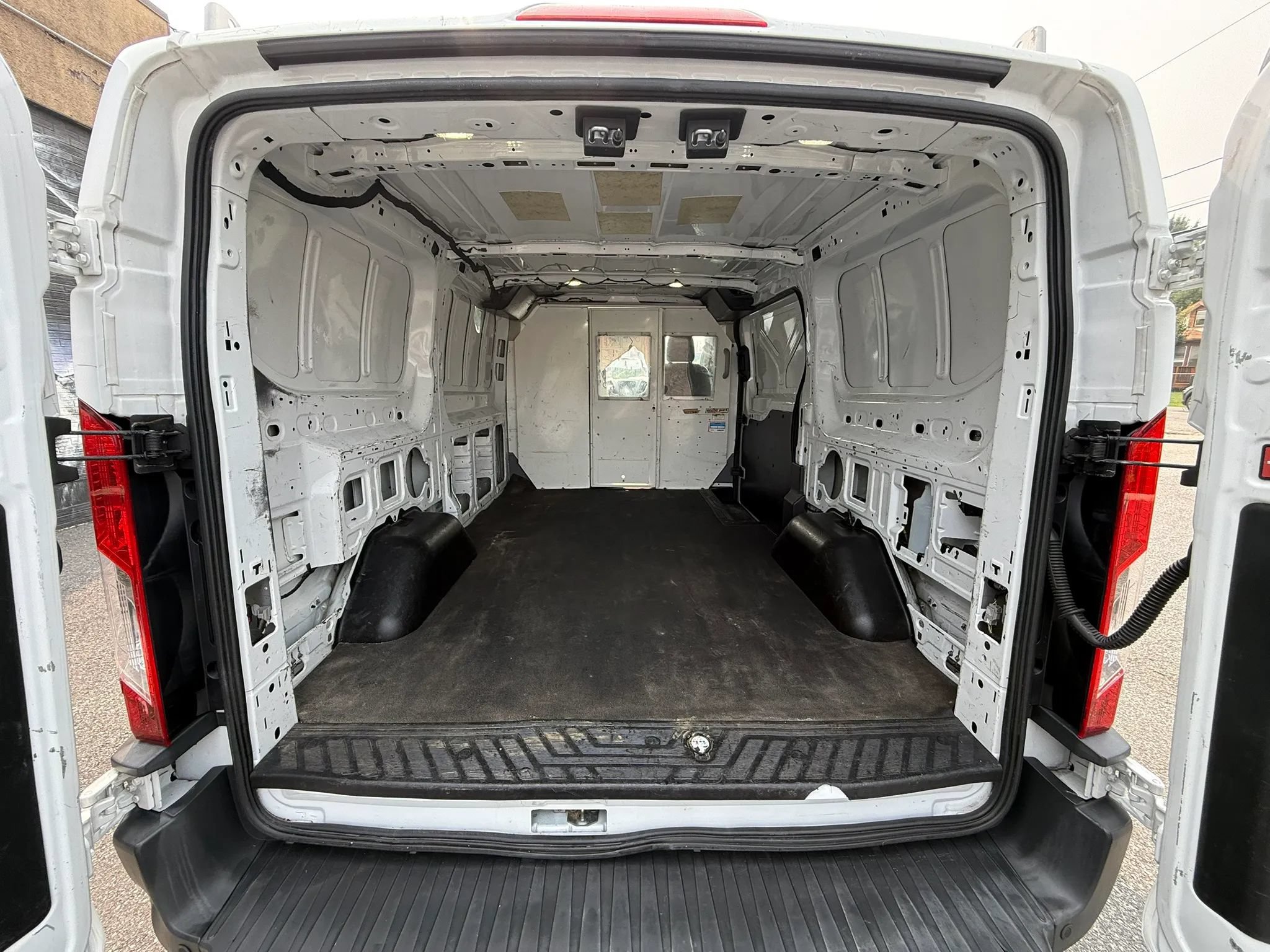 Used 2017 Ford Transit 150 130 Low Roof RWD image 37