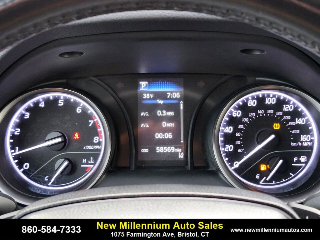 Used 2021 Toyota Camry SE image 27