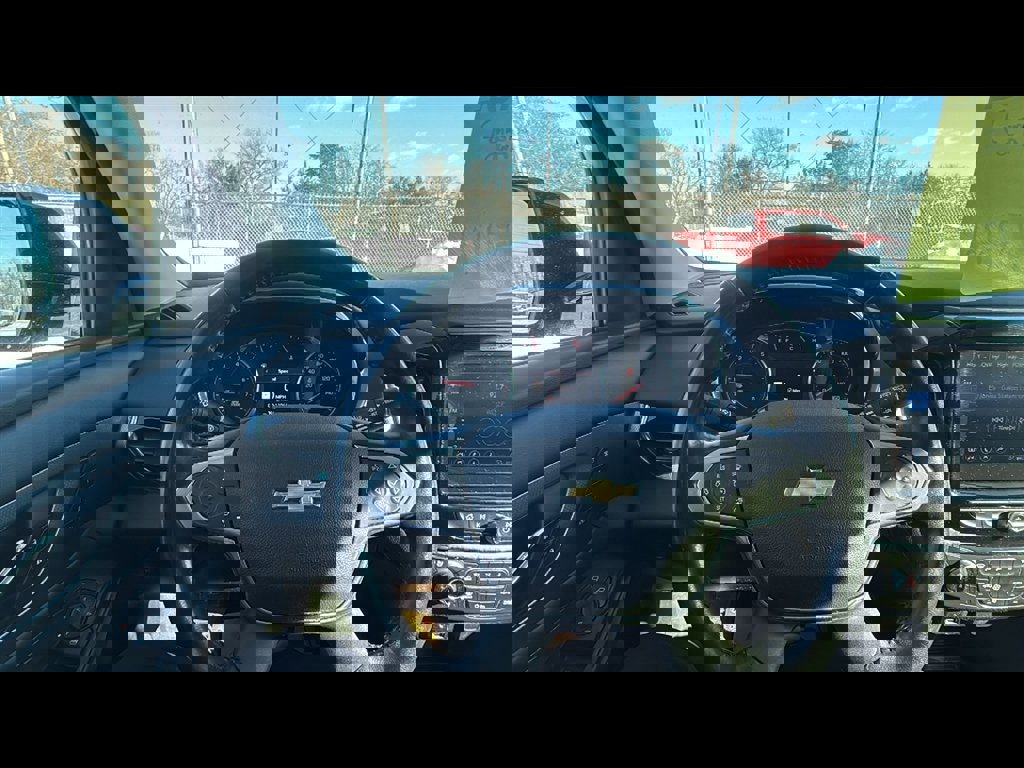 Used 2021 Chevrolet Traverse Premier w/ Redline Edition AWD/4WD image 11