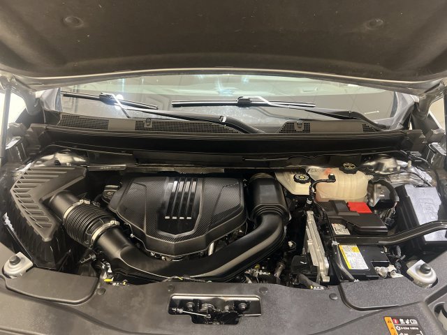 Used 2025 Chevrolet Traverse RS w/ LPO, Roadside Safety Package FWD image 28