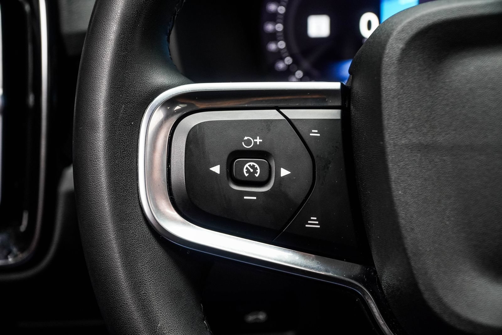 Used 2022 Volvo XC40 P8 Recharge Ultimate AWD/4WD image 30