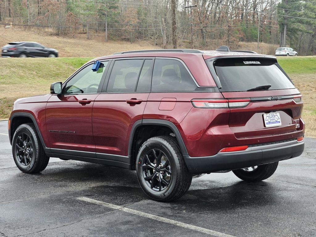 New 2026 Jeep Grand Cherokee Altitude image 4