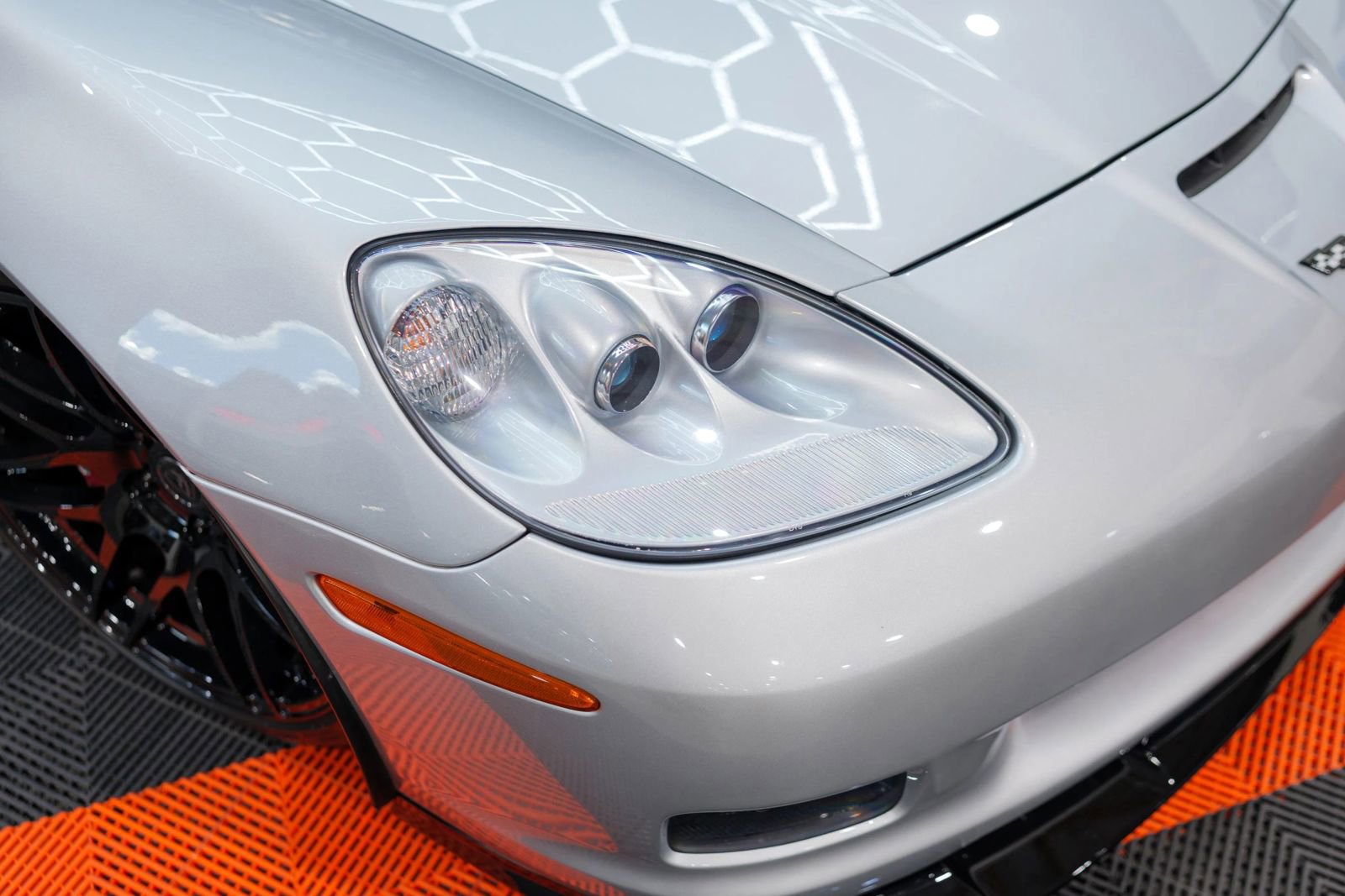 Used 2009 Chevrolet Corvette Z06 w/ Preferred Equipment Group image 9