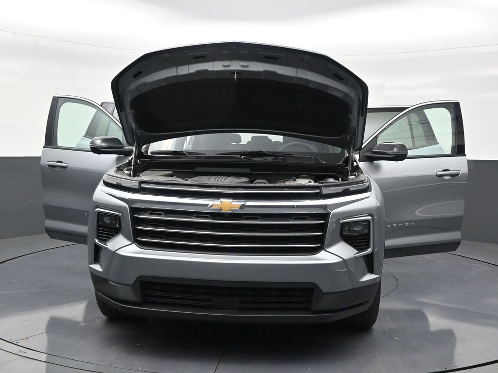 Used 2024 Chevrolet Traverse LT FWD image 33