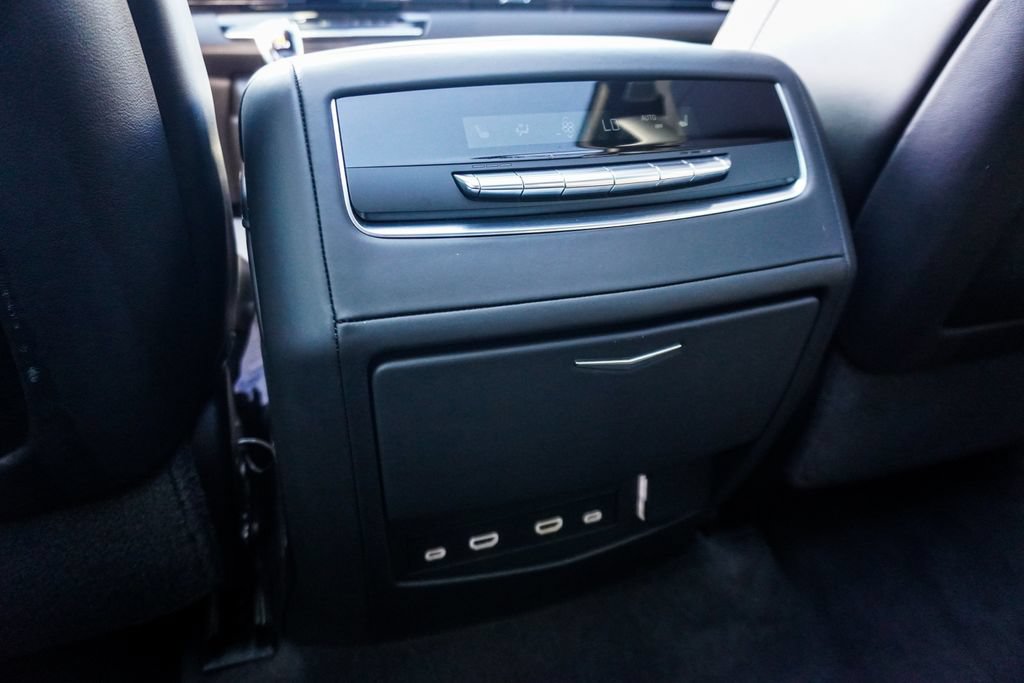 Used 2024 Cadillac Escalade V AWD/4WD image 14