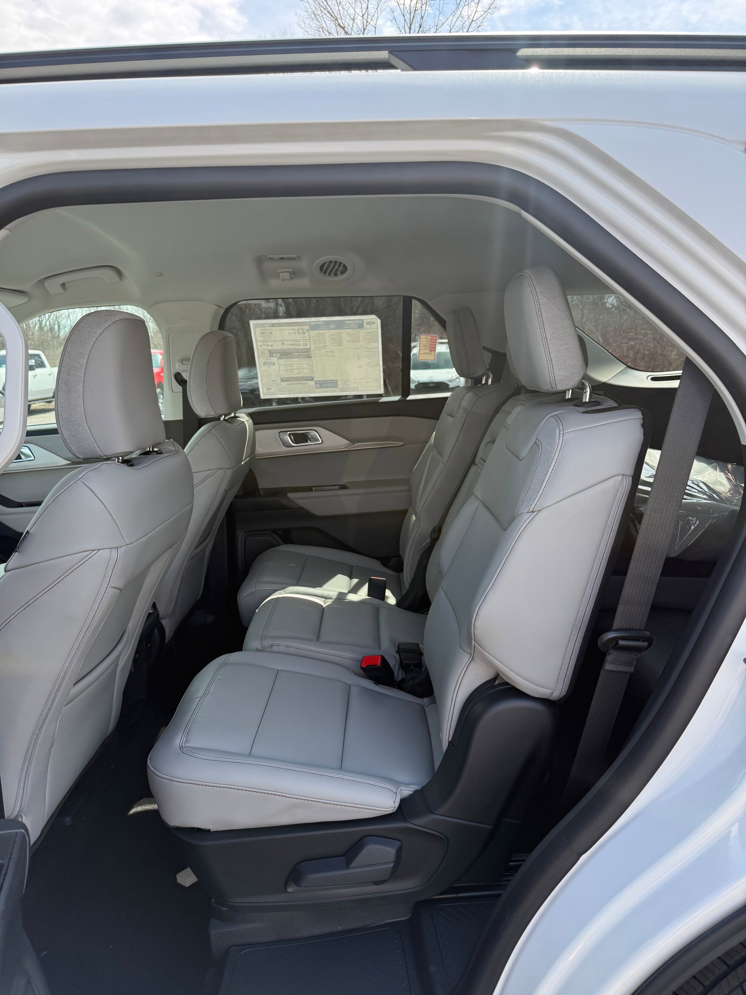 New 2026 Ford Explorer Active image 32