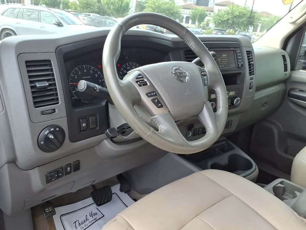 Used 2017 Nissan NV 3500 SL RWD image 16