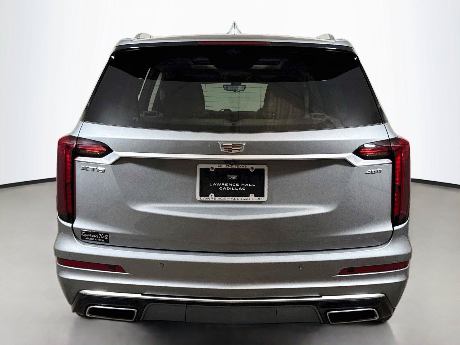 Used 2024 Cadillac XT6 Premium Luxury w/ Technology Package FWD image 5