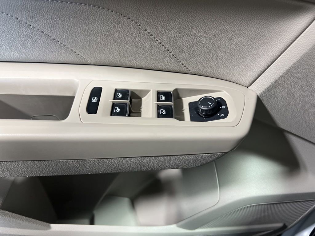 Used 2022 Volkswagen Atlas SE image 39