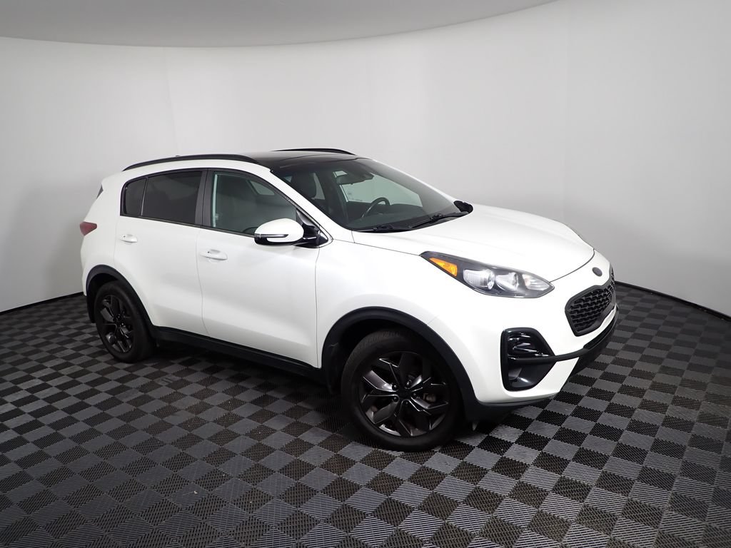 Used 2022 Kia Sportage Nightfall Edition AWD/4WD image 9