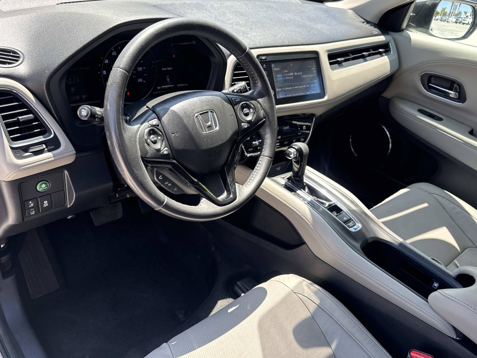 Used 2019 Honda HR-V EX-L image 3