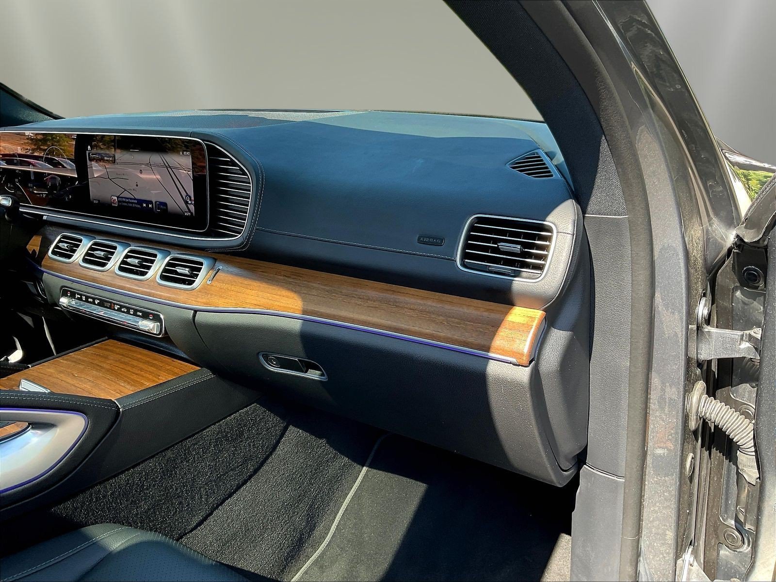 Certified 2024 Mercedes-Benz GLS 450 4MATIC image 28