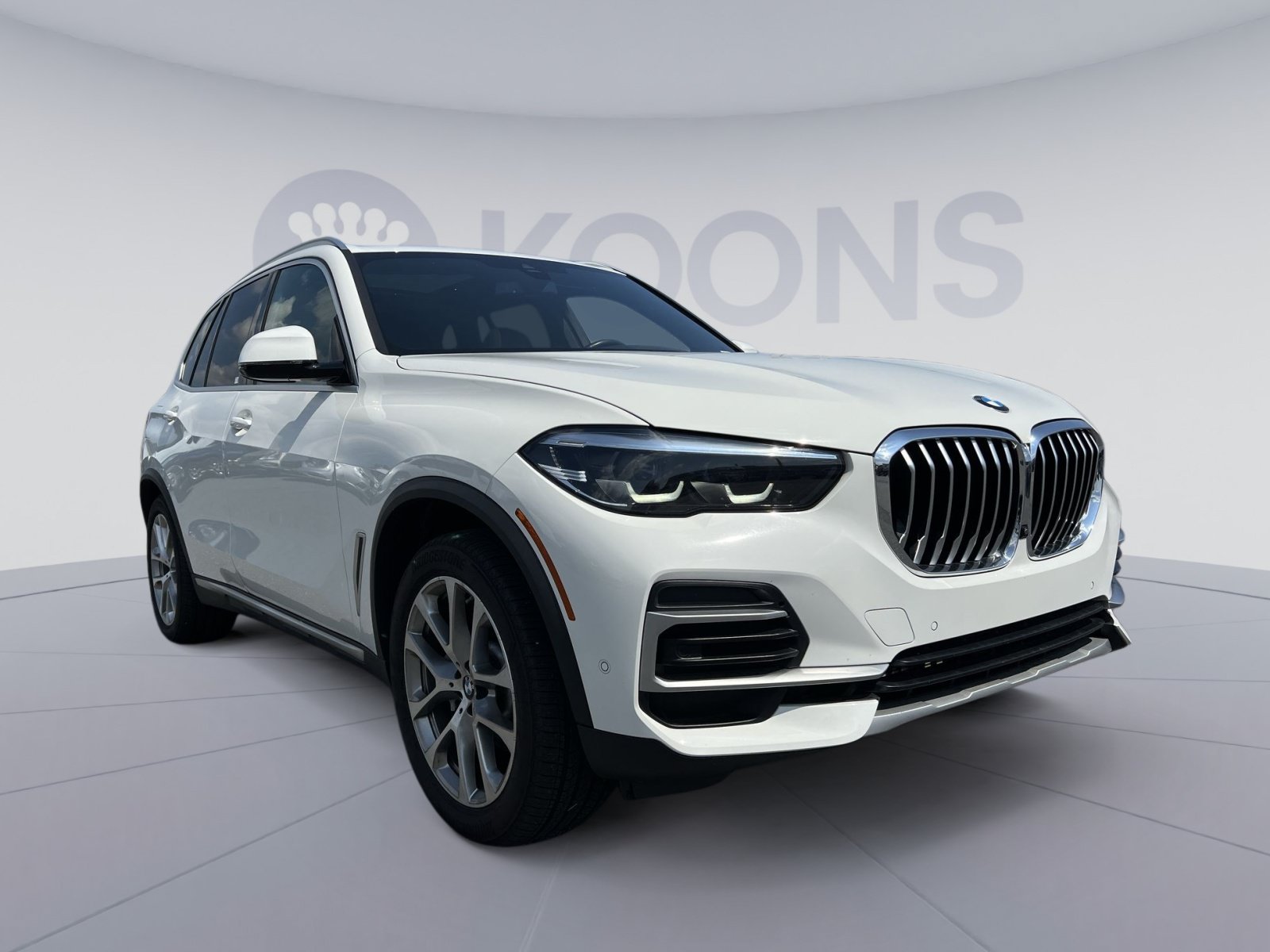 Used 2023 BMW X5 xDrive40i w/ Premium Package AWD/4WD image 10