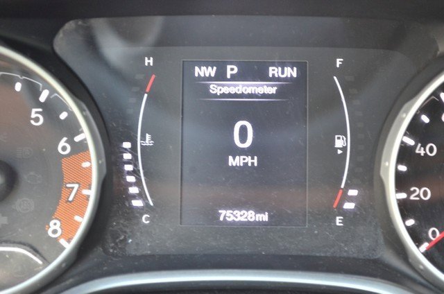 Used 2020 Jeep Compass Latitude w/ Cold Weather Group image 23