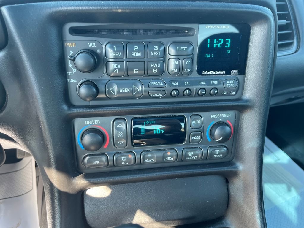 Used 1999 Chevrolet Corvette Coupe w/ Memory Pkg image 12