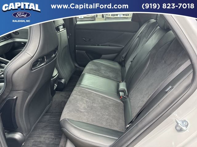 Used 2025 Hyundai Elantra N Base image 16