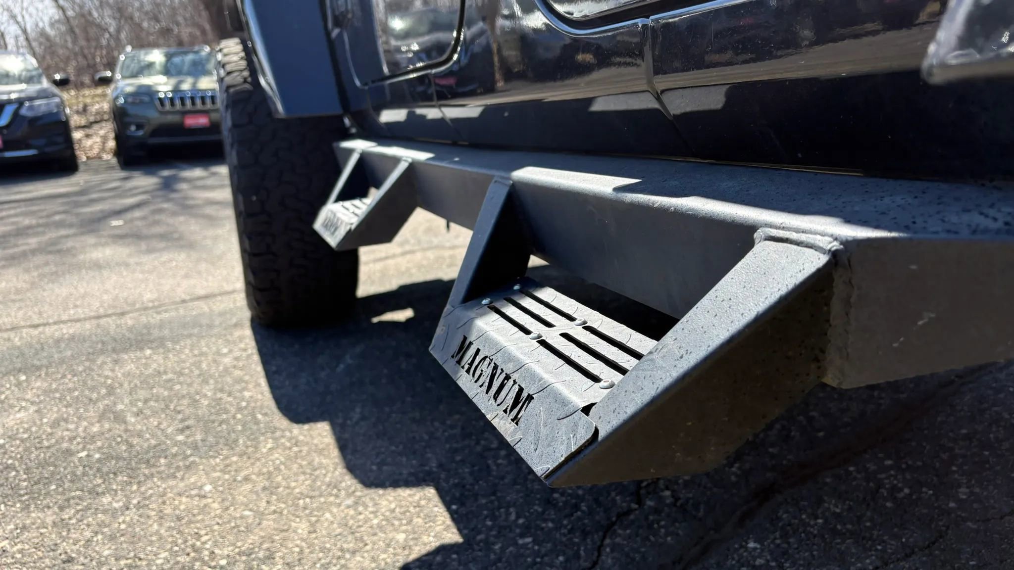 Used 2016 Jeep Wrangler Unlimited Sahara w/ Connectivity Group image 34