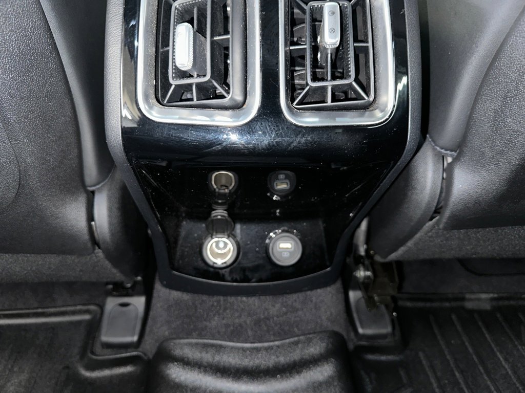 Used 2023 Kia Sorento SX image 20