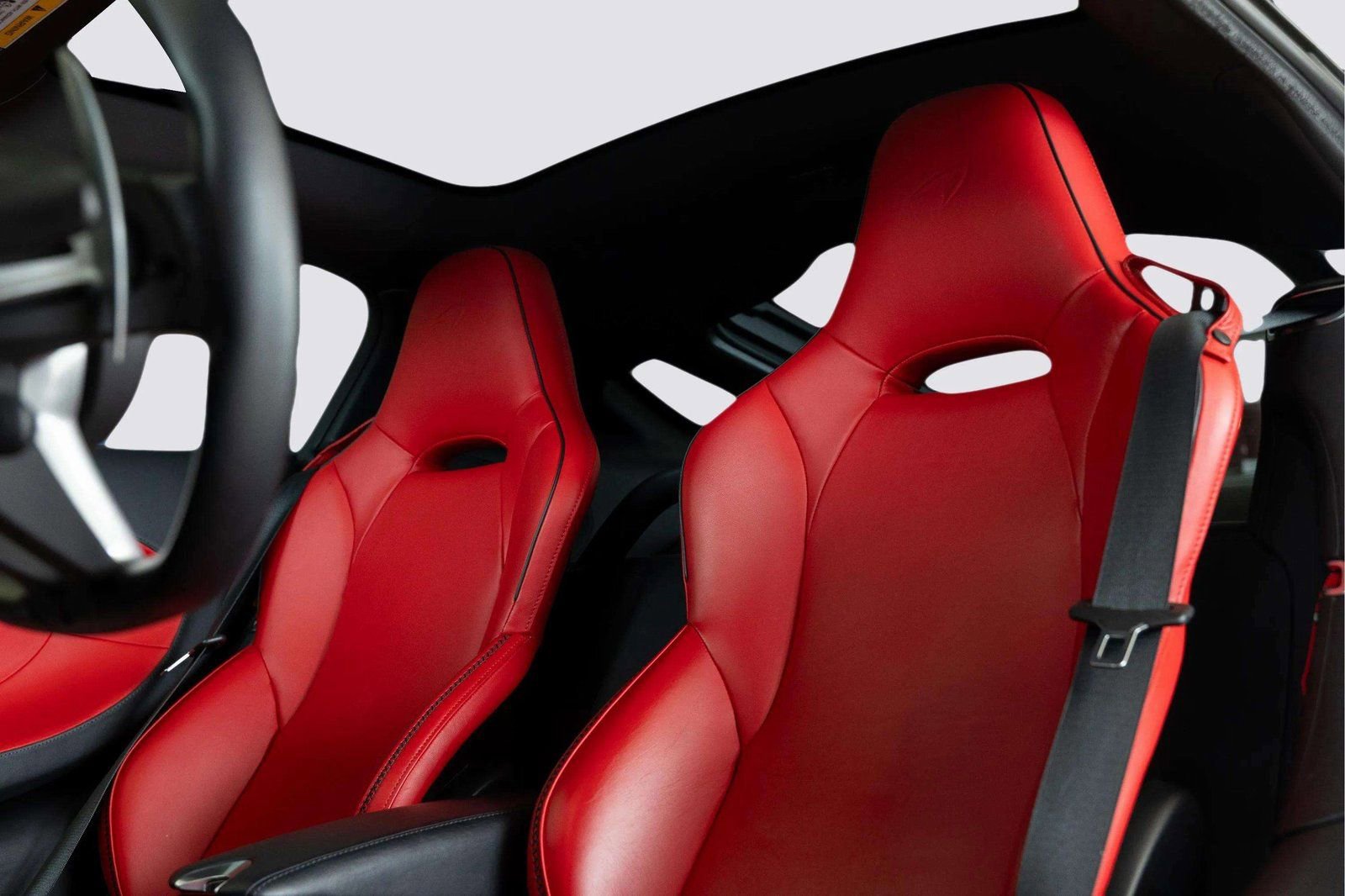 Used 2023 McLaren GT image 25