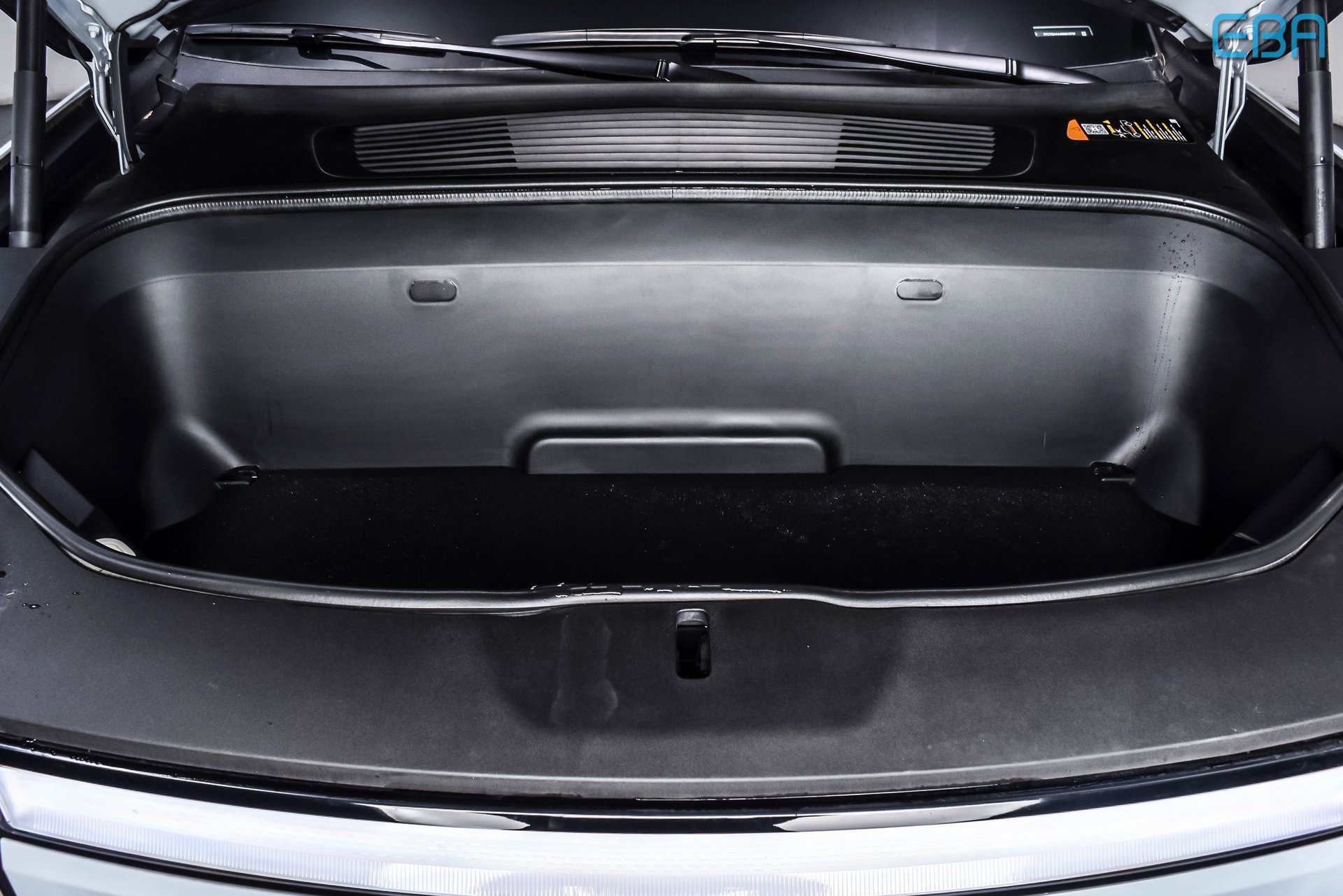 Used 2022 Rivian R1T Adventure image 9