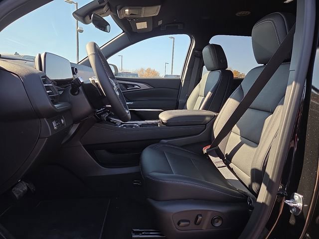 New 2026 Chevrolet Traverse LT image 11