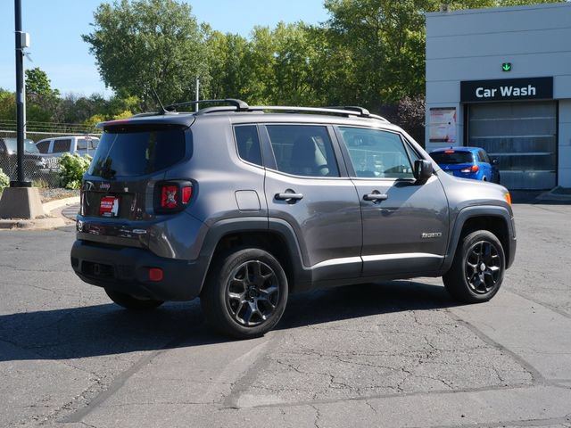 Used 2017 Jeep Renegade Latitude w/ Popular Equipment Group AWD/4WD image 5